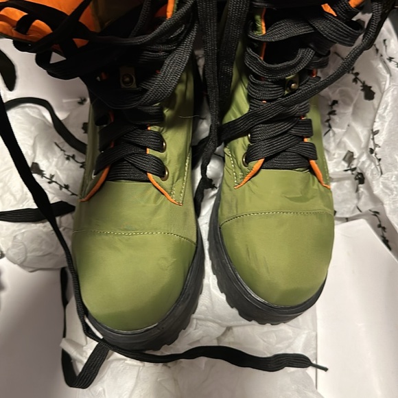 Dolls kill poster girl kush combat flight boot 5M preowned - Picture 15 of 15